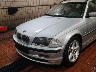 Używany BMW 320 170 KM (125 kW) 2000 Srebrny Kombi