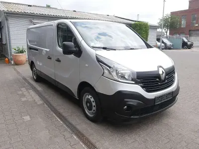 Gebraucht Renault Trafic Komfort 125 PS (91 kW) 2019 Grau Van / Kleinbus