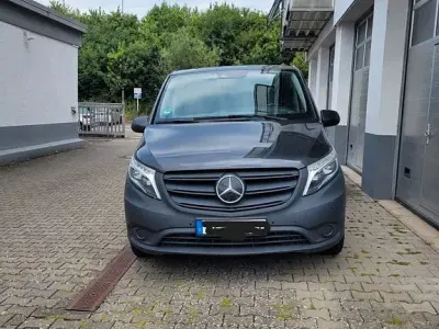 Gebraucht Mercedes Vito 190 PS (139 kW) 2021 Schwarz Van