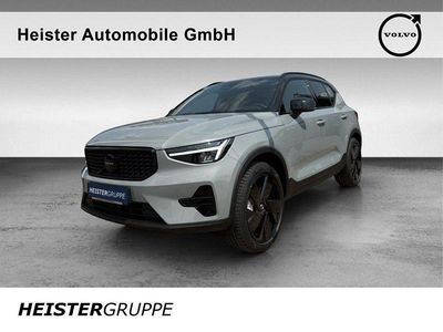 Neu Volvo XC40 Plus 197 PS (144 kW) 2025 Grau SUV