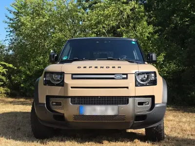 Gebraucht Land Rover Defender Dynamic 300 PS (220 kW) 2021 Weiß SUV
