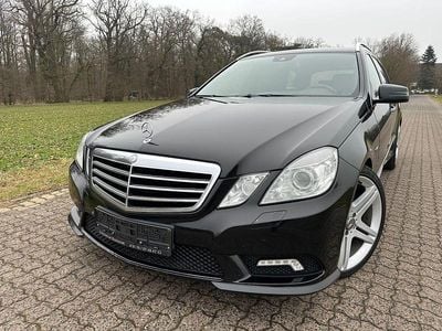 Gebraucht Mercedes E350 AMG line 265 PS (194 kW) 2011 Schwarz Limousine