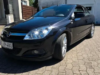 Gebraucht Opel Astra Cabriolet 150 PS (110 kW) 2007 Schwarz Cabrio