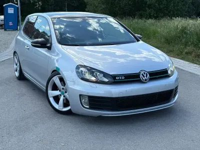 Gebraucht VW Golf VI GTD 170 PS (125 kW) 2010 Silber Kleinwagen
