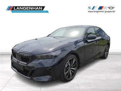 Neu BMW 530e iPerformance 299 PS (219 kW) 2026 Schwarz Limousine