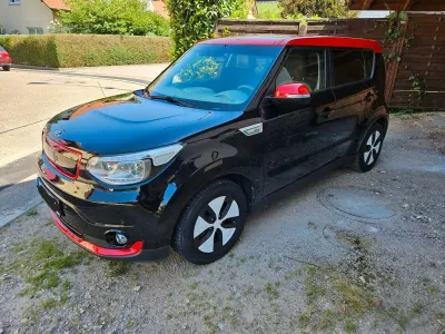 Gebraucht Kia Soul Play 80 kW (110 PS) 2015 Schwarz SUV