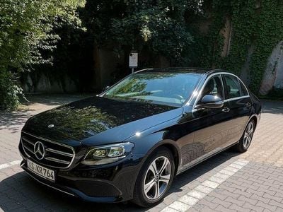 Mercedes E200
