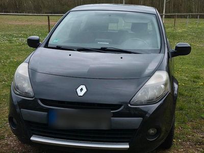 Gebraucht Renault Clio II 74 PS (54 kW) 2011 Schwarz Kleinwagen