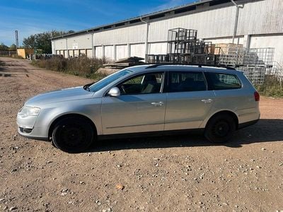 Silber Gebraucht 2008 VW Passat Kombi | 3.900 € (Etwas zu teuer)