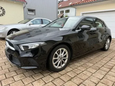 Gebraucht Mercedes A200 150 PS (110 kW) 2019 Schwarz Limousine