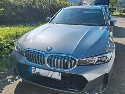 Gebraucht BMW 330 M Sport 245 PS (180 kW) 2024 Grau Kombi