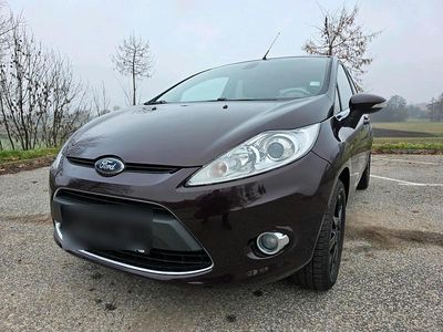 Violet Gebraucht 2010 Ford Fiesta Titanium Kleinwagen | 5.000 € (Etwas zu teuer)