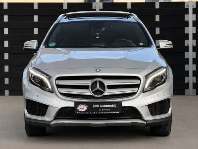 Gebraucht Mercedes GLA200 StreetStyle 136 PS (100 kW) 2015 Silber SUV