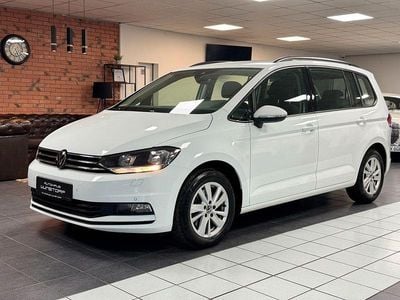 Gebraucht VW Touran Comfortline 150 PS (110 kW) 2022 Weiß Van / Kleinbus
