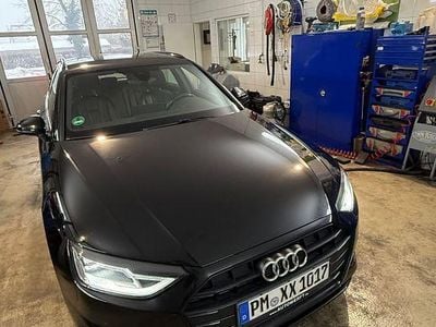 Schwarz Gebraucht 2020 Audi A4 Advanced Kombi | 22.700 € (Etwas zu teuer)