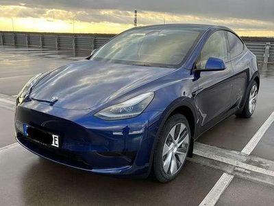 Usado Tesla Model Y RWD 125 kW (170 HP) 2023 SUV