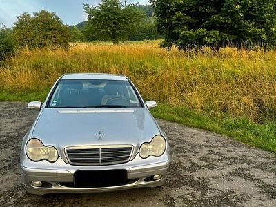 Mercedes C200
