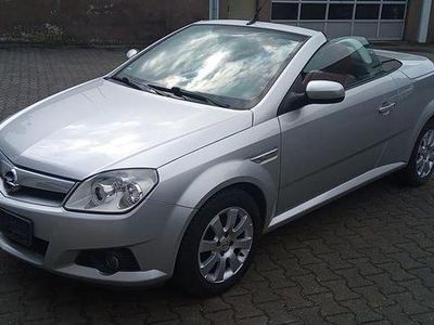 Gebraucht Opel Tigra 90 PS (66 kW) 2006 Silber Cabrio