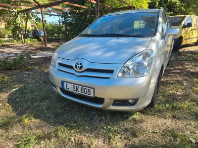 Gebraucht Toyota Corolla Verso Executive 129 PS (94 kW) 2004 Grau Van / Kleinbus