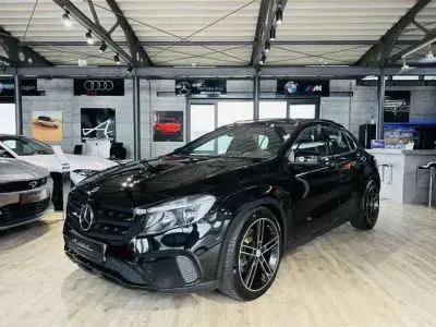 Gebraucht Mercedes GLA220 184 PS (135 kW) 2017 Nachtschwarz  unilack SUV