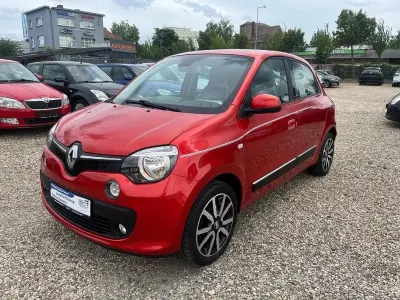 Gebraucht Renault Twingo Luxe 71 PS (52 kW) 2015 Metallic dezir rot Kleinwagen