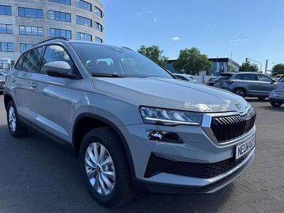 Neu Skoda Karoq Selection 150 PS (110 kW) 2025 Graphite grau met SUV