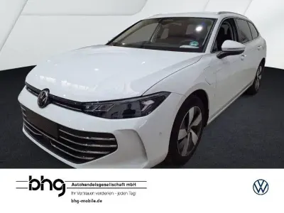 Gebraucht VW Passat Business 204 PS (150 kW) 2025 Weiß Kombi