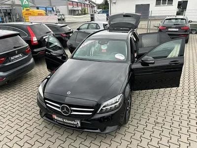 Gebraucht Mercedes C220 Avantgarde 194 PS (142 kW) 2019 Schwarz  unilack Kombi