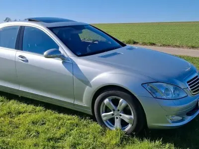 Begagnad Mercedes S320 235 HK (172 kW) 2007 Silver Sedan