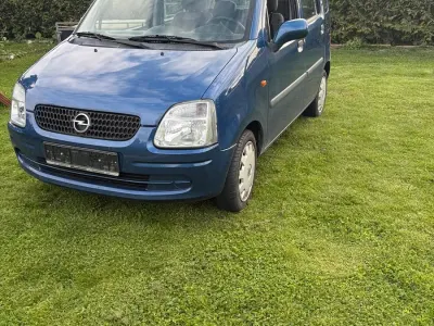 Używany Opel Agila 75 KM (55 kW) 2003 Niebieski Minivan