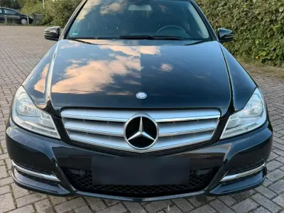 Gebraucht Mercedes C220 170 PS (125 kW) 2012 Schwarz Kombi