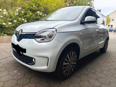 Second-hand Renault Twingo Intens 60 kW (82 CP) 2022 Alb Hatchback