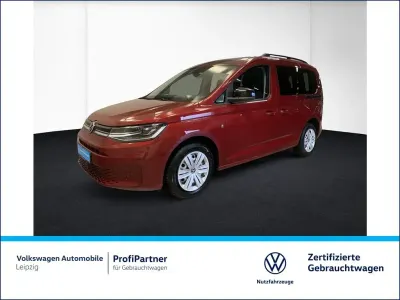 Gebraucht VW Caddy Life 122 PS (89 kW) 2023 Rot Van / Kleinbus