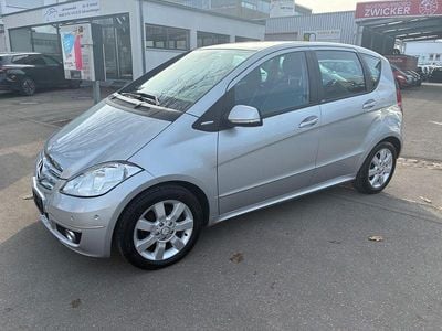 Gebraucht Mercedes A160 Avantgarde 95 PS (69 kW) 2011 Silber Limousine