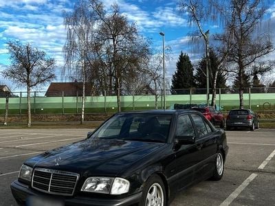 Mercedes C180