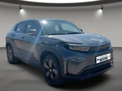 Neu Toyota Urban Cruiser Lounge 127 kW (174 PS) 2026 Grau SUV