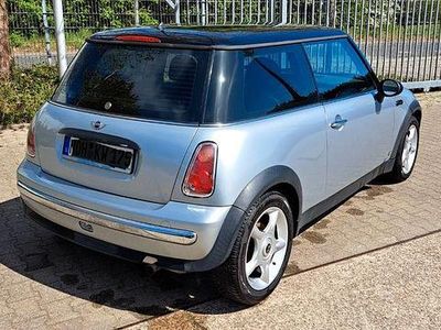 Second-hand Mini ONE 90 CP (66 kW) 2002 Argintiu Hatchback