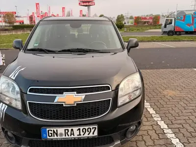 Gebraucht Chevrolet Orlando 163 PS (119 kW) 2012 Schwarz Van / Kleinbus