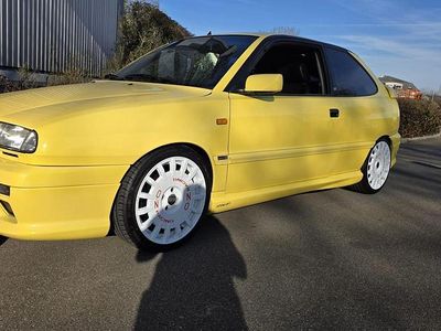 Gebraucht Lancia Delta 193 PS (141 kW) 1999 Gelb Kleinwagen