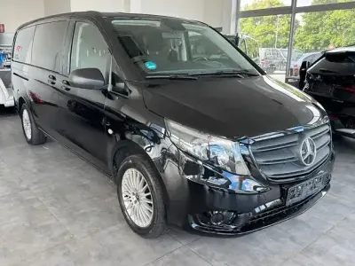 Gebraucht Mercedes Vito 163 PS (119 kW) 2022 Schwarz Van