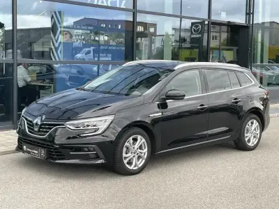 Gebraucht Renault Mégane IV Intens 140 PS (102 kW) 2022 Schwarz Limousine