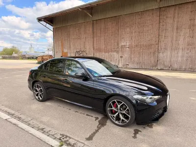 Gebraucht Alfa Romeo Giulia Veloce 209 PS (153 kW) 2018 Schwarz Limousine