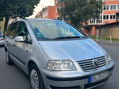 gebraucht VW Sharan 1.9 TDI sieben Sitzer Automatik