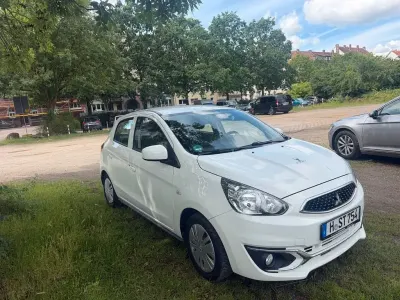 Gebraucht Mitsubishi Space Star 71 PS (52 kW) 2017 Weiß Kleinwagen