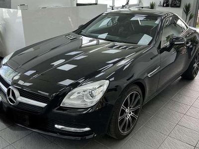 Second-hand Mercedes SLK250 204 CP (150 kW) 2011 Negru Cabrio