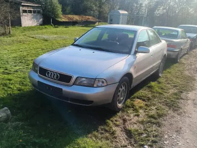 Occasion Audi A4 150 ch (110 kW) 1996 Argent Berline