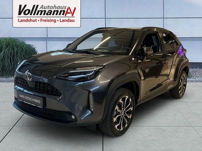 Neu Toyota Yaris Cross 131 PS (96 kW) 2025 Grau SUV