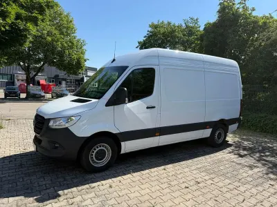 Gebraucht Mercedes Sprinter 170 PS (125 kW) 2025 Weiß Van