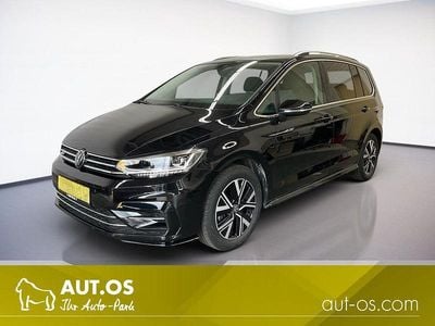 Deep black perleffekt Gebraucht 2024 VW Touran Highline Van / Kleinbus | 34.880 € (Fairer Preis)