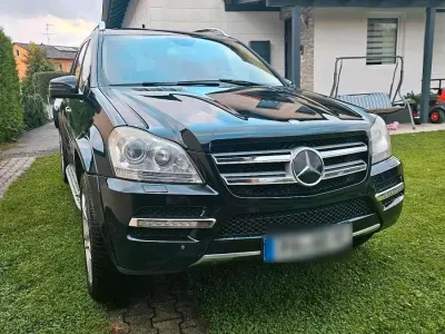Gebraucht Mercedes GL450 309 PS (227 kW) 2011 Schwarz SUV